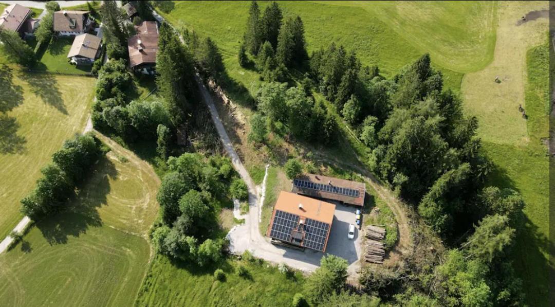 Gemuetliches Berg-Chalet Mit Panoramablick 贝里斯泽尔 外观 照片